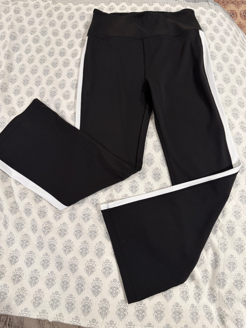 Lou & Grey Black Flare Leggings with White Side Panels